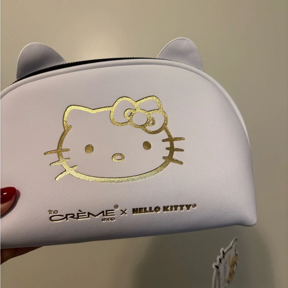 Limited Edition Gold The Crème Shop x Hello Kitty Cosmetic Bag NWT